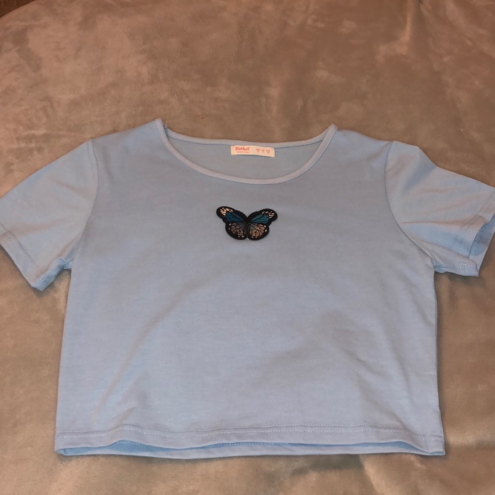 Blue cropped tshirt